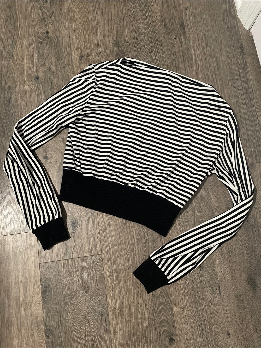 Black & White Striped Long Sleeve Shirt from Freddies of Pinewood Medium